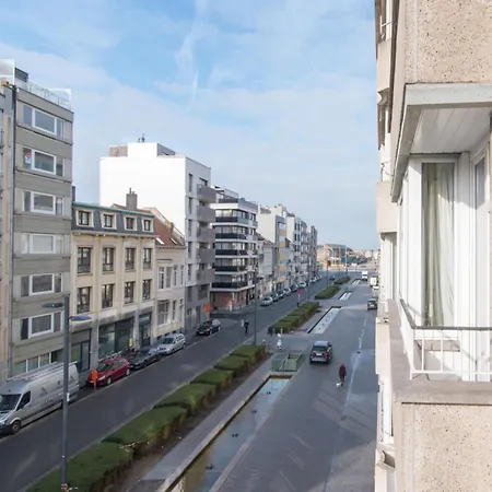Pretty With Balcony Οστένδη